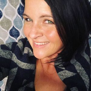 Meet your Posher, Leslie